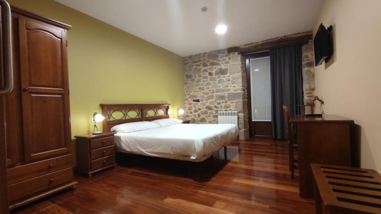 Ostatu Zegama Hotel ภายนอก รูปภาพ