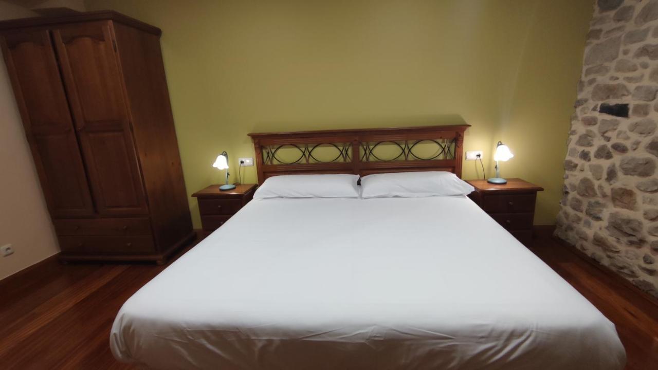 Ostatu Zegama Hotel ภายนอก รูปภาพ