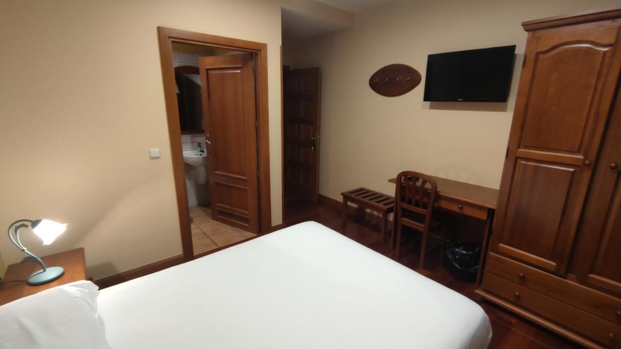 Ostatu Zegama Hotel ภายนอก รูปภาพ