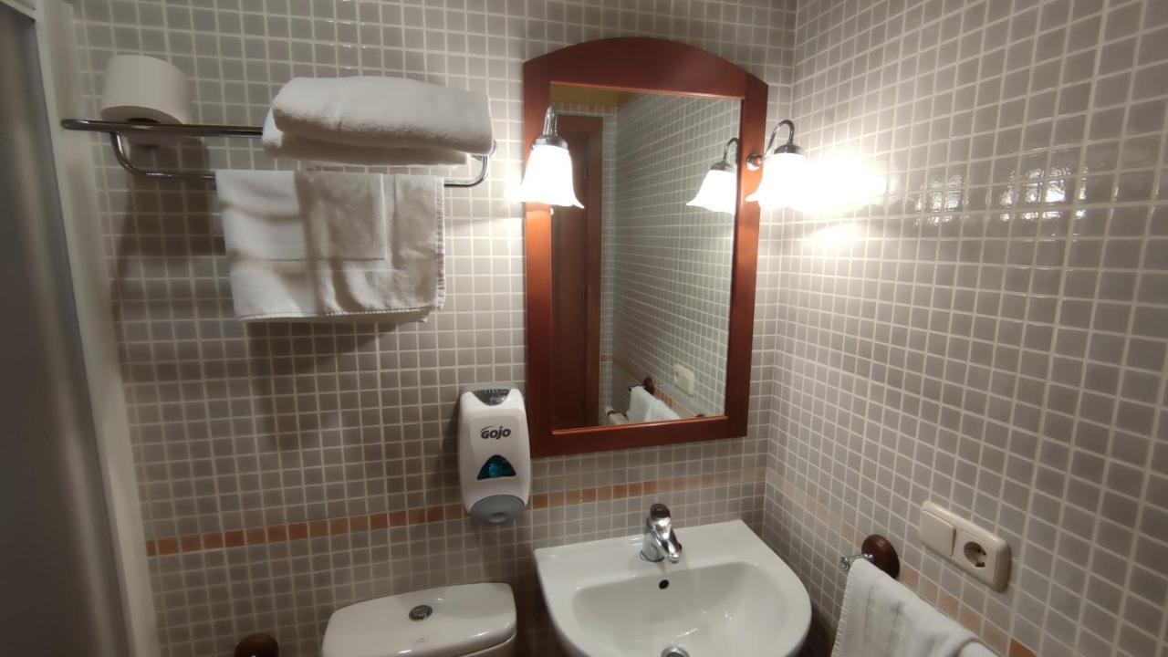 Ostatu Zegama Hotel ภายนอก รูปภาพ