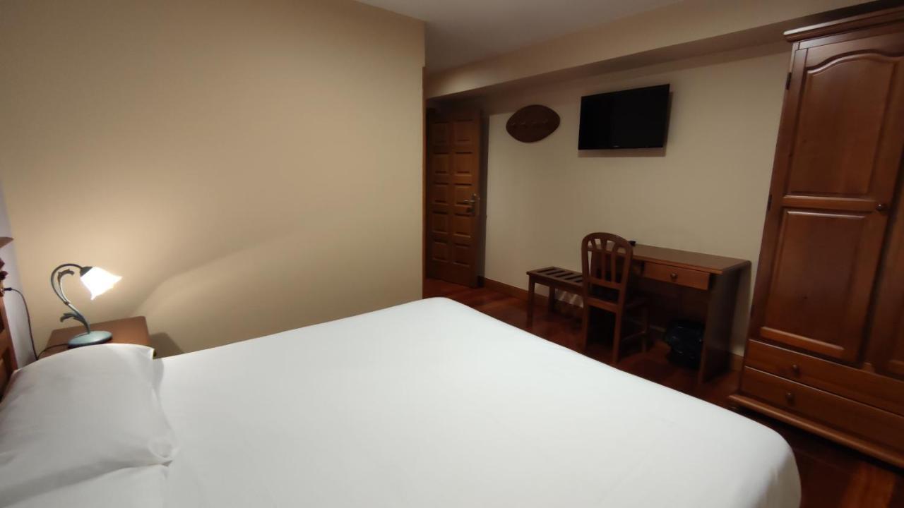 Ostatu Zegama Hotel ภายนอก รูปภาพ