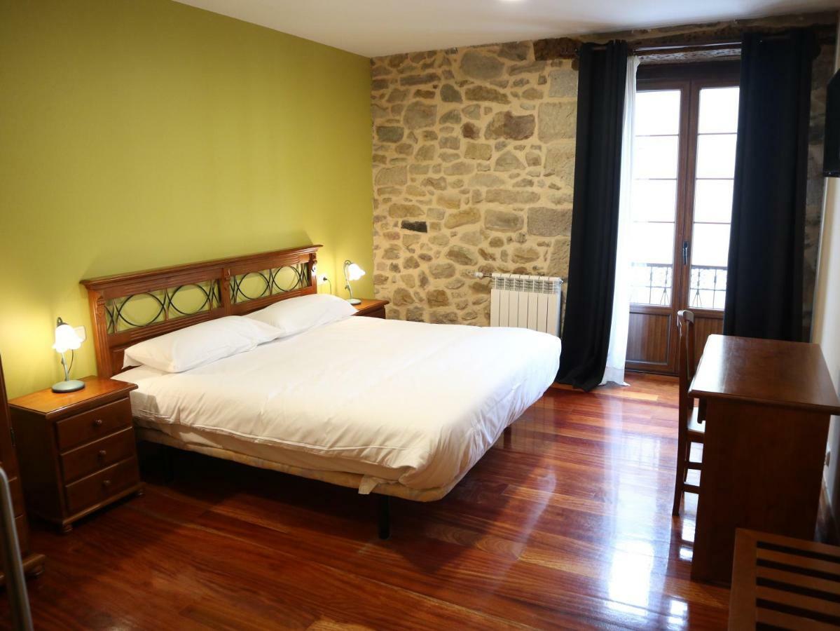 Ostatu Zegama Hotel ภายนอก รูปภาพ